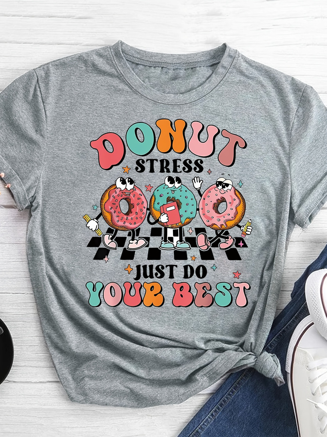 Summer Clothing Trends 2025 - Camiseta con estampado de donuts de