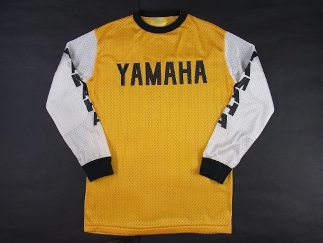Yellow Summer Clothing - Camiseta Amarilla de Manga Larga con